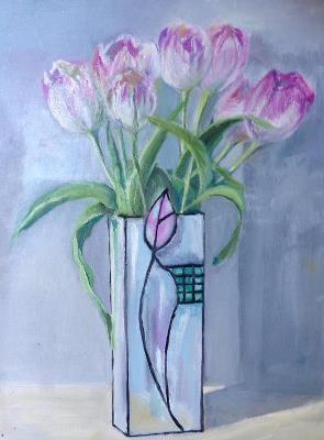 A vase with flowers in it

Description automatically generated